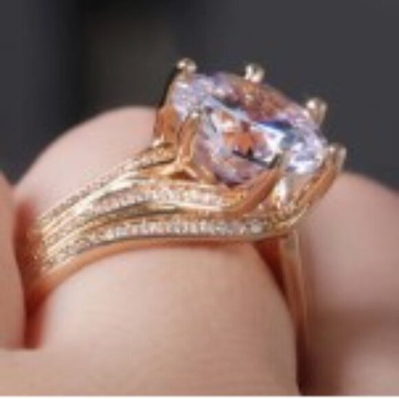 White Cubic Zirconia Rose Gold-tone Costume Jewelry Women's Ring size 9 - Picture 2 of 6